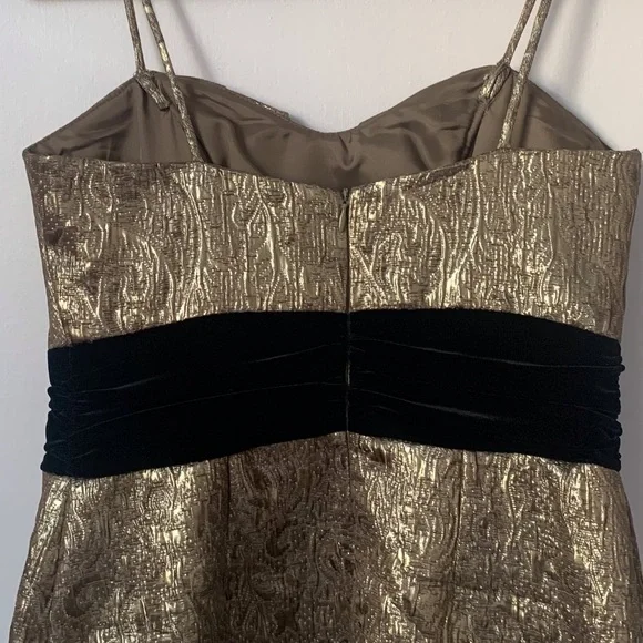 JS collections gold dress - Picture 2 of 3